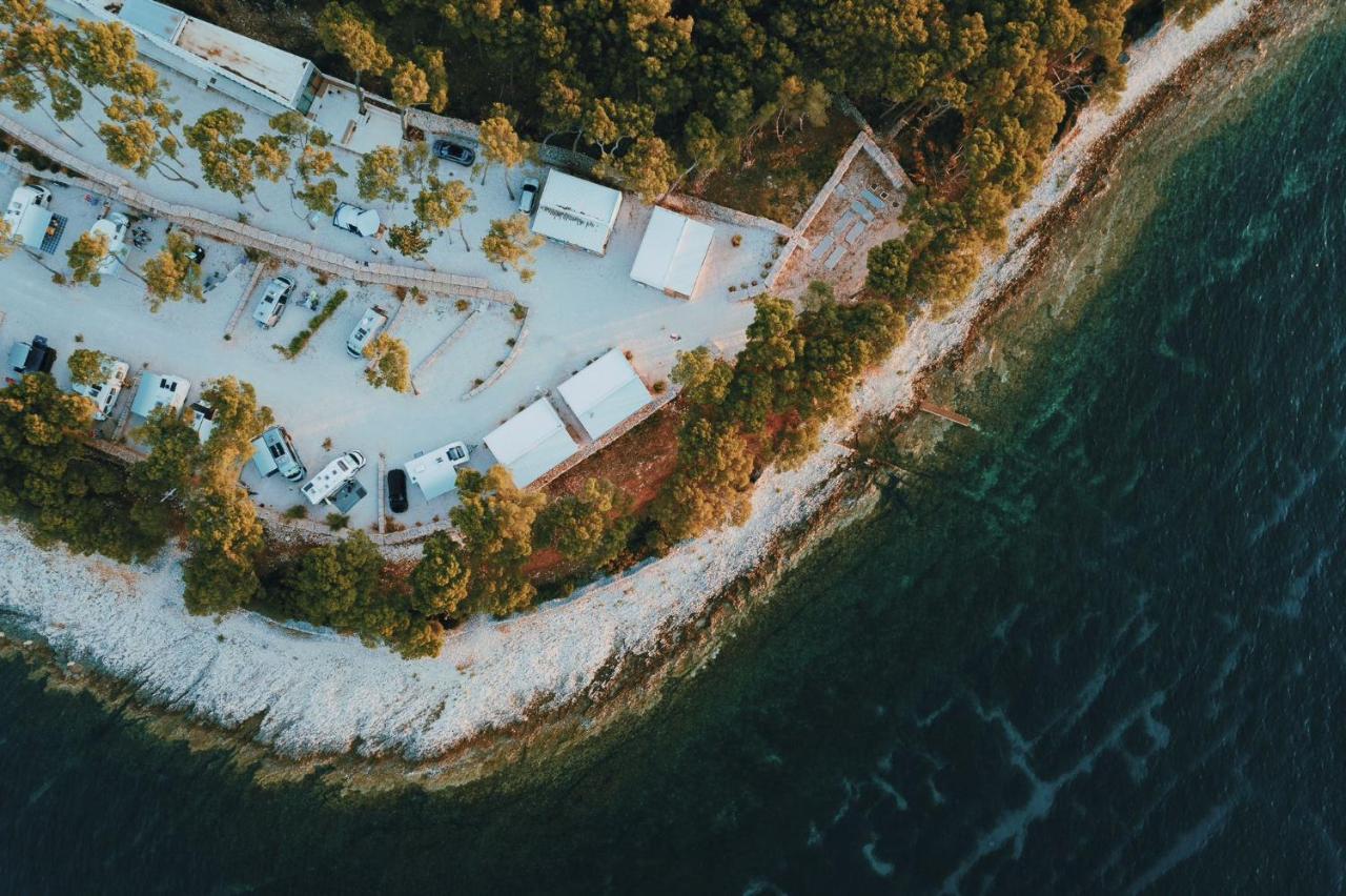 Boutique Camping Bunja Supetar Eksteriør bilde