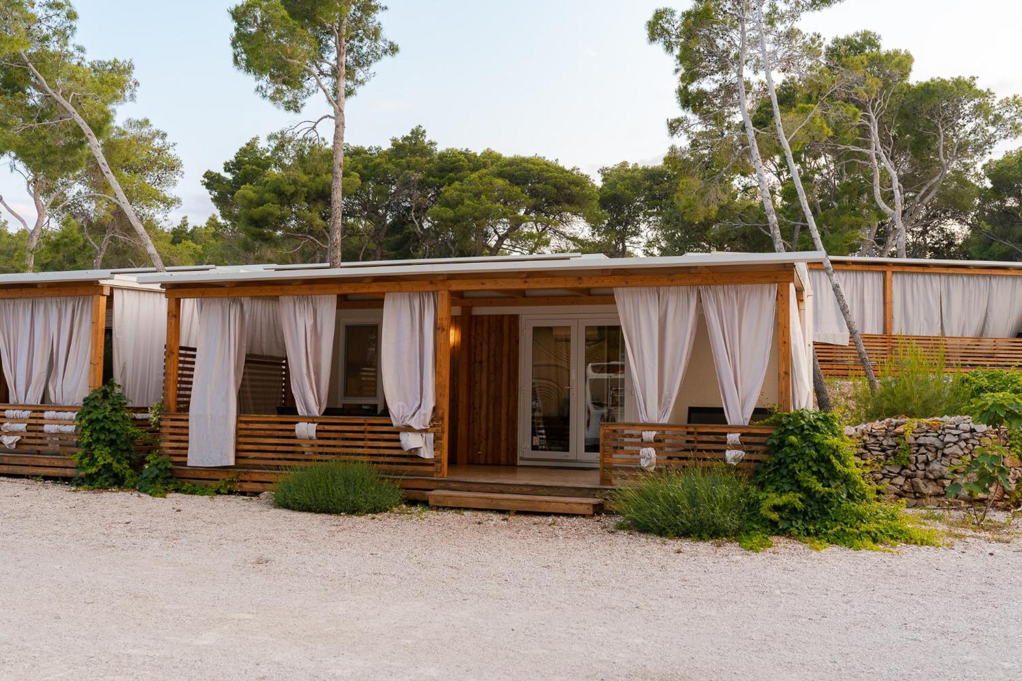 Boutique Camping Bunja Supetar Eksteriør bilde