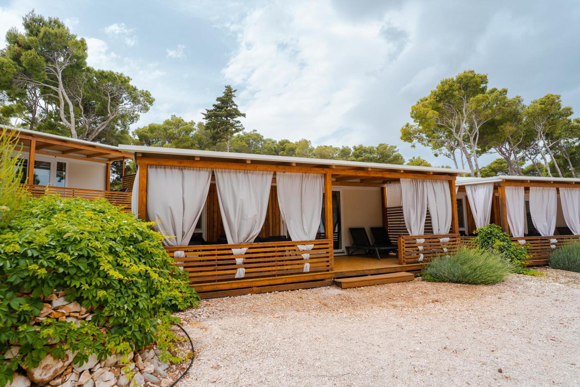 Boutique Camping Bunja Supetar Eksteriør bilde